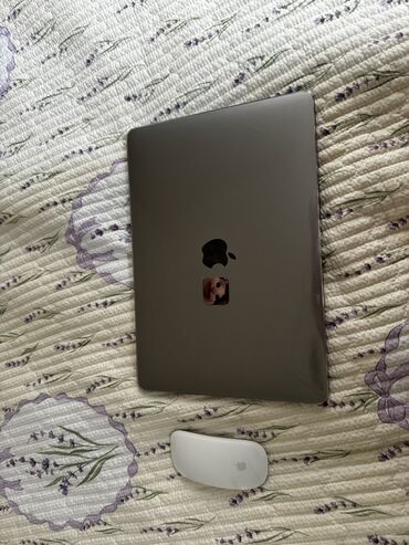 сумка для ноутбука 14 дюймов женская: Apple, 8 ГБ ОЗУ, Intel Core M, 13.3 ", Б/у, Для работы, учебы