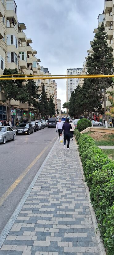 Uzunmüddətli kirayə mənzillər: Xırdalam kristal 1de 14/11ri 3 otaq metbext studio kiraye menzil — 11