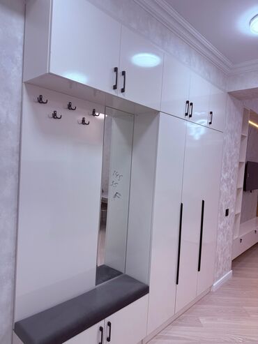 Uzunmüddətli kirayə mənzillər: Menzil xirdalanda affa parkda 18 mertebeli yeni binanin 14 — 8