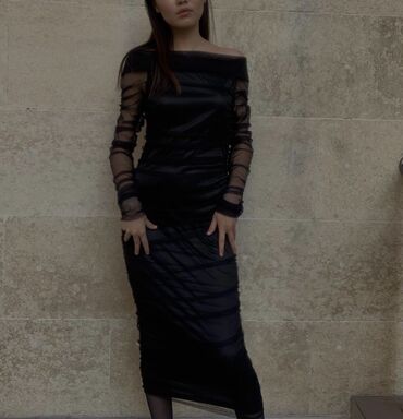 вечернее длинное платье черного цвета: Вечернее платье, M (EU 38)