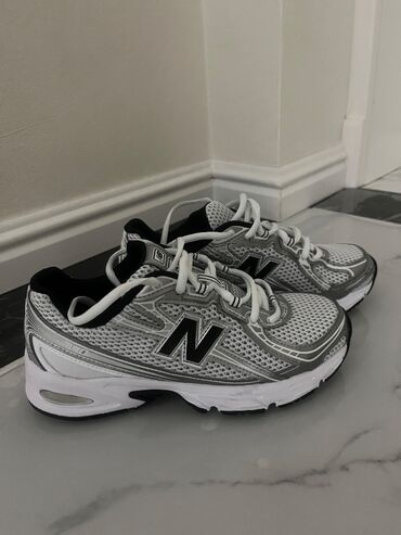 Kişi Geyimləri: New Balance 740, 37 ölçü, geyinilməyib, ölçü kiçik gəldiyi üçün