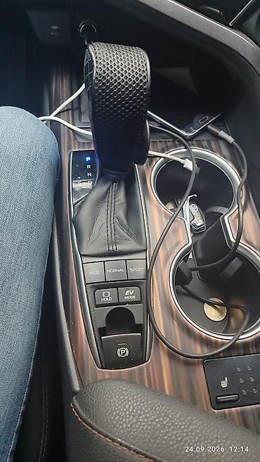 prius plus: Toyota Camry: 2018 г., 2.5 л, Автомат, Гибрид, Седан — 5