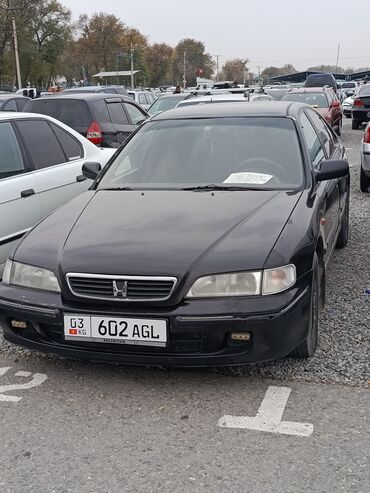 стекло срв: Honda Accord: 1997 г., 1.8 л, Бензин, Седан