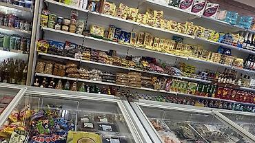 полка буу: Ассортимент: - Сладости и снеки: печенье, вафли, пряники, шоколадные — 1