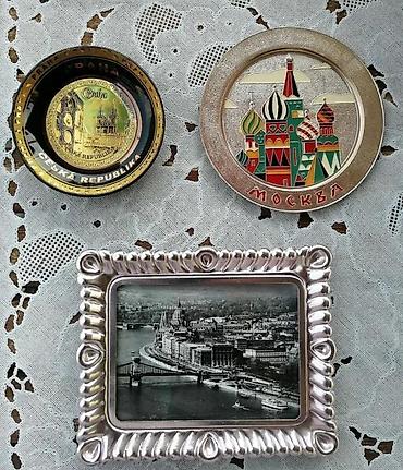Stilske umetničke slike: MOSKVA, Prag, Budimpešta suveniri, ukrasniir tanjiri. Cena za komad — 1