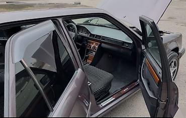 cpm bufersiz 07: Mercedes-Benz E 230: 2.3 л | 1993 г. Седан — 3