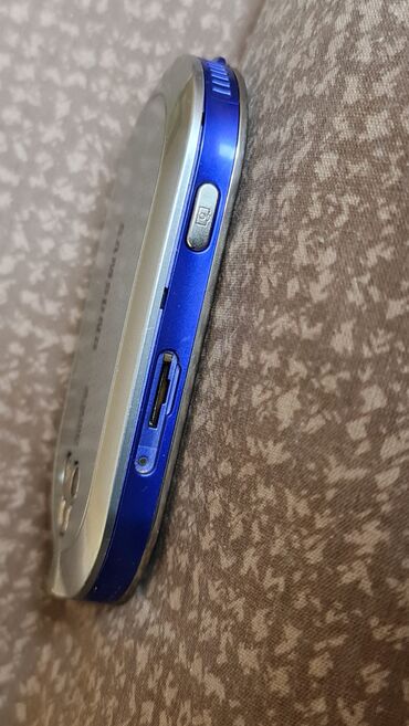 Samsung: Samsung M7600 Beat DJ, bоја - Tamnoplava — 3