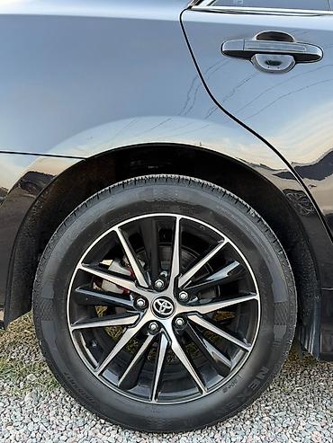 2014: Toyota Camry: 2014 г., 2.5 л, Автомат, Бензин, Седан — 5