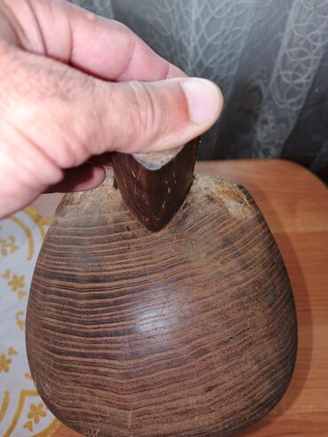 Tar: Məhsul: Tar korpusu (gövdəsi) və qol hissəsi – əl ilə yonulmuş qoz — 7