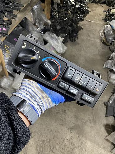 Блок управления отопителем и кондиционером (HVAC) для автомобиля