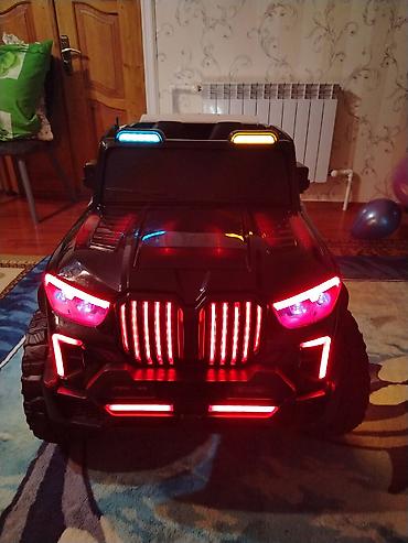 matasklet usaq: Uşaq üçün elektrikli avtomobil – off-road SUV üslubu - Güclü LED — 4