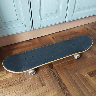 Skateboard komplet – street/park - Daska klasičnog popsicle oblika sa