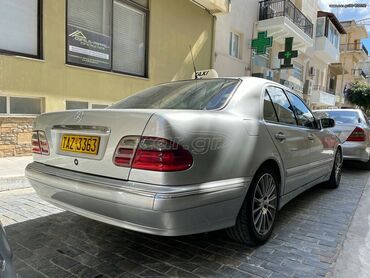 Transport: Mercedes-Benz E 270: 2.7 l | 2001 year Sedan