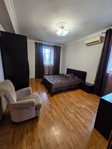 Uzunmüddətli kirayə mənzillər: Mebel və texnika ilə təmin olunmuş geniş 3 otaqlı mənzil — 15