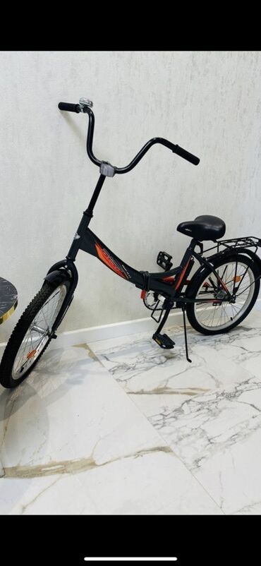Велосипед aist smart складной, удобно брать в багажник с собой . Раз 5