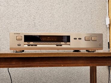 Pojačala i prijemnici: Luxman T-351L – digitalno sintetizovani AM/FM stereo tjuner - — 6