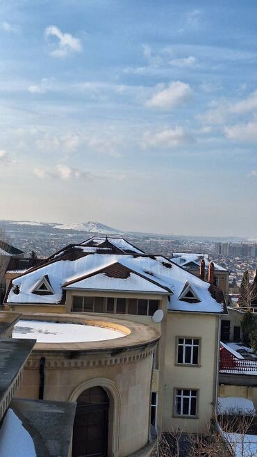 Həyət evləri və villaların satışı: 9-cu mikrorayon 12 otaq, 1000 kv. m, Kredit yoxdur, Yeni təmirli -da lalafo.az — 12 Həyət evləri və villaların satışı: 9-cu mikrorayon 12 otaq, 1000 kv. m, Kredit yoxdur, Yeni təmirli — 12