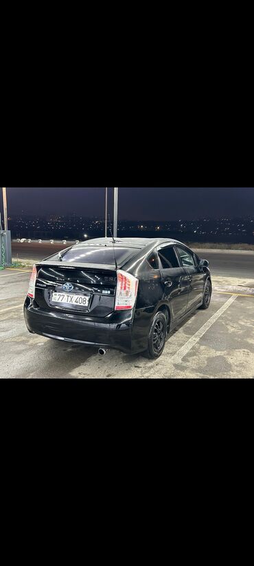 Toyota: Toyota Prius: 1.8 l | 2010 il Hetçbek — 5