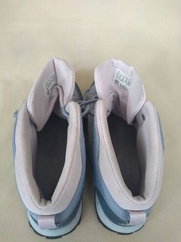 Women's Sneakers and athletic shoes: Adidas, 38 — 16