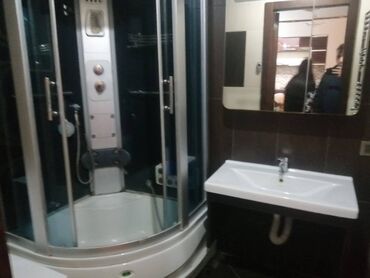 Uzunmüddətli kirayə mənzillər: Razində Ülvi şadlıq sarayının yanı 20 mərtəbəli binanın 6-cı mərtəbəsi -da lalafo.az — 8 Uzunmüddətli kirayə mənzillər: Razində Ülvi şadlıq sarayının yanı 20 mərtəbəli binanın 6-cı mərtəbəsi — 8