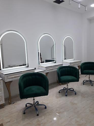 Güzgülər: Güzgü Divar üçün, Kvadrat, Makiyaj üçün, Arxa işıqlı — 3