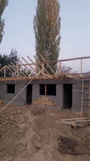 строительство садовых домиков под ключ: Строительно-ремонтные работы под ключ Услуги: - Возведение частных