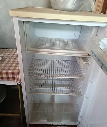 yorgan dosek tekstil sederek: Məhsul: Şüşə/kristal qablar və metal ayaqlı lavabodan ibarət dəst — 7