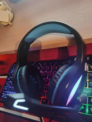 Zvučnici, slušalice i mikrofoni: Gejming slušalice sa LED osvetljenjem i mikrofonom - Preko ušiju — 5