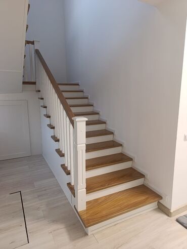 Деревянные лестницы: Деревянная лестница Для дома, Бесплатная консультация, Вид дерева: Грецский орех, Стиль: Хайтек — 28