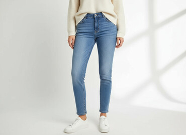 mohito spodnie jeansy: Terranova, Jeansy damskie, rozmiar L