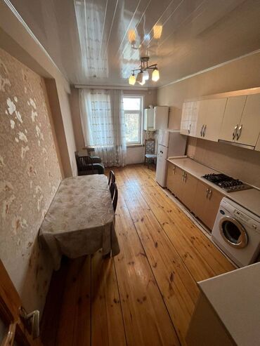 Yeni tikili: 3 otaqlı, Yeni tikili, 130 kv. m -da lalafo.az — 4 Yeni tikili: 3 otaqlı, Yeni tikili, 130 kv. m — 4