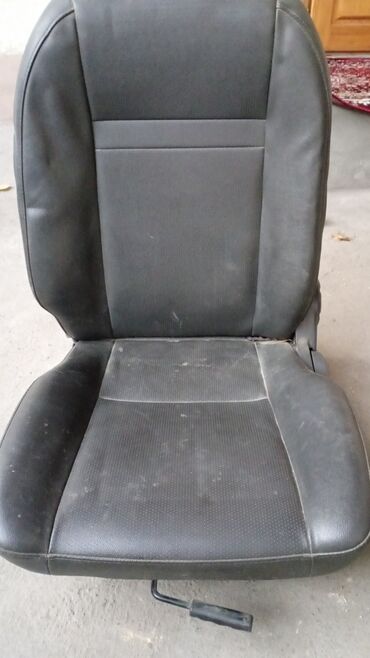 кожаный салон на мерседес 124: Переднее сиденье, Kia 2022 г., Оригинал