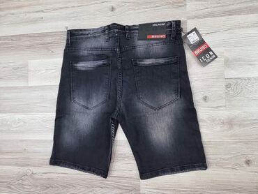 Bermude i šorcevi: Dzins sorcevi
Brojevi 29 36 38 40 
Cena 2700 din — 6