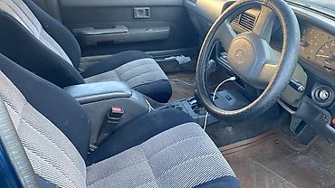 Унаа: Toyota Hilux Surf: 1993 г., 2.5 л, Автомат, Дизель, Жол тандабас — 6