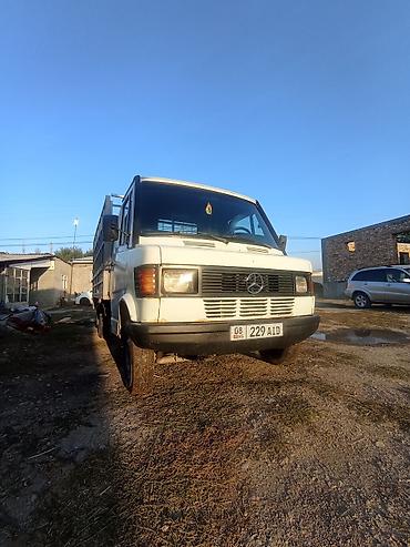 Коммерческий транспорт: Легкий грузовик, Mercedes-Benz, Стандарт, 2 т, Б/у — 10