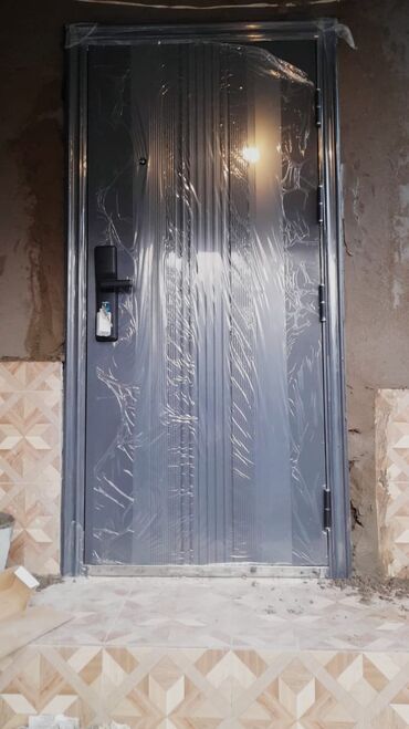 qapi ucun aksesuarlar: Yeni Giriş qapısı 100x210 sm Glazok ilə, Zəmanətli, Pulsuz quraşdırma, Pulsuz çatdırılma, Rayonlara çatdırılma