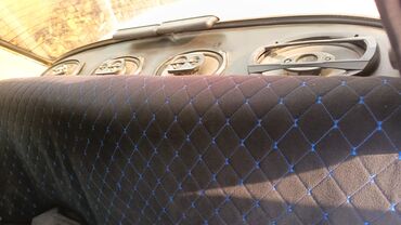 VAZ (LADA): Lada 2107 sedan – klassik ağ rəngdə, 4 qapılı. Texniki və xarici — 8