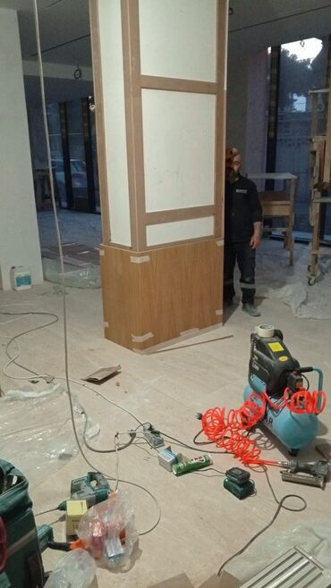 Sifarişlə ofis dəst mebeli: Mebel istehsalı və quraşdırma xidməti - Ofis masaları: İki rəngli — 31