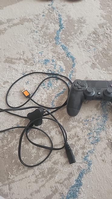 Видеоигры и приставки: PS4 (Sadə versiya) – tam işlək, qoruyucu ilə Komplekt: - PS4 konsolu — 2