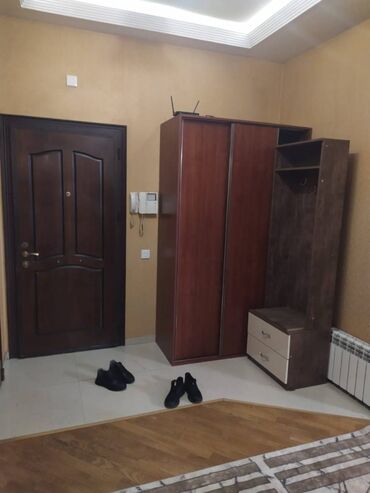 Uzunmüddətli kirayə mənzillər: Gənclik metrosunun yaxınlığında baki saglamliq mərkəzinə yaxın 18 — 16