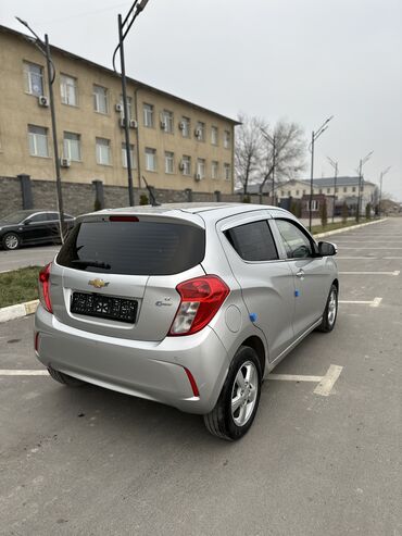 Chevrolet: Chevrolet Spark: 2017 г., 1 л, Автомат, Бензин, Хэтчбэк — 8