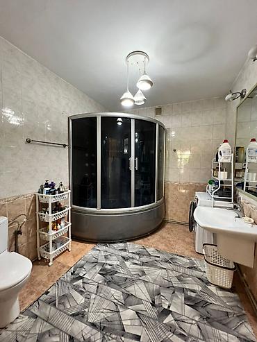 Продажа коттеджей и домов: 5 и более комнат, 251 м², 18 соток, Бишкек, Пригородное с. Агентство недвижимости — 28