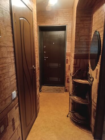 купить квартиру в центре бишкека: 2 бөлмө, 41 кв. м, Хрущевка, 1 кабат, Эски ремонт