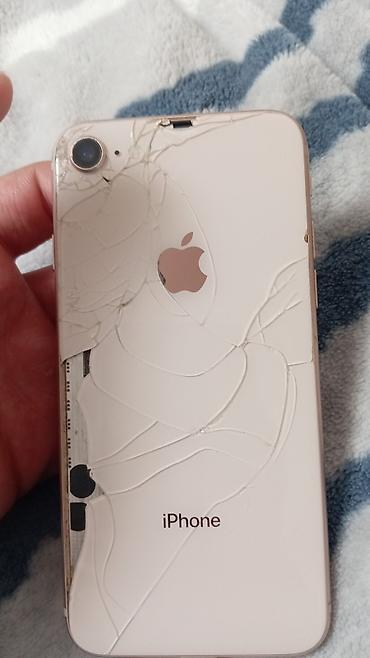 ipod touch 8: IPhone 8, Ağ, Qırıq — 2