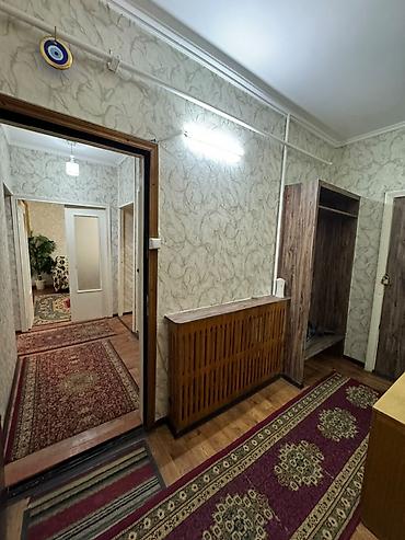 3 комнаты, 70 м², Вечерка 105 серия, 1 этаж, Косметический ремонт