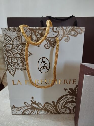 Digər: Kutu sumkaları 6 edər hamsı bir yerdə 5 azn — 3