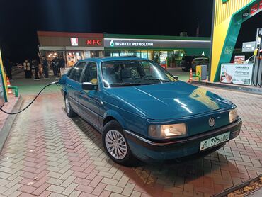 акмулятор авто: Volkswagen Passat: 1992 г., 1.8 л, Механика, Газ, Седан