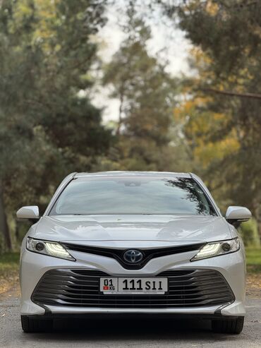 расрочкага машина берилет: Toyota Camry: 2019 г., 2.5 л, Вариатор, Гибрид, Седан