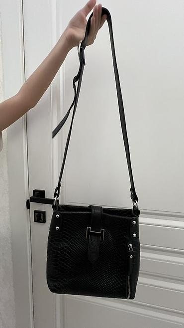 kipling monkey: Сумка натуральная кожа. Черного цвета. Производство Турция Состояние — 1