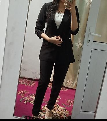 qəd: Qadınlar üçün klassik qara kostyum dəsti - Tərkibi: Blazer (uzun — 1